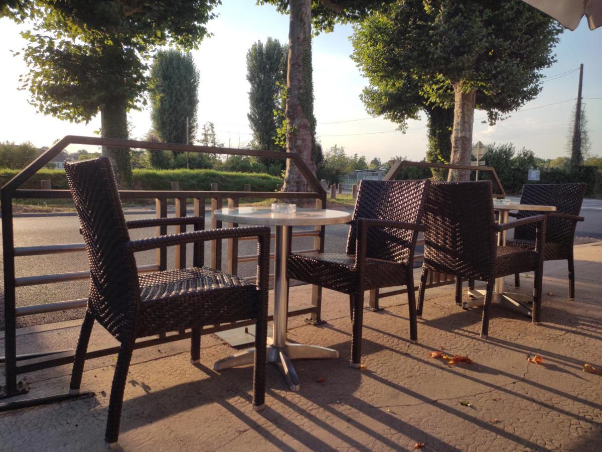 فندق Aux Trois Rois Pont-Sur-Yonne المظهر الخارجي الصورة